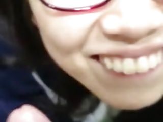 Cute chinese glasses girl bj..